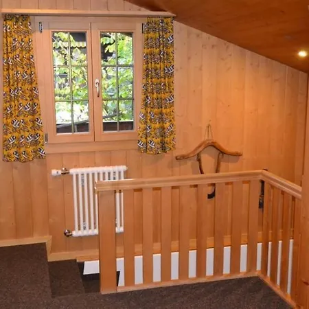 Sleeps 8 Wifi Apartment